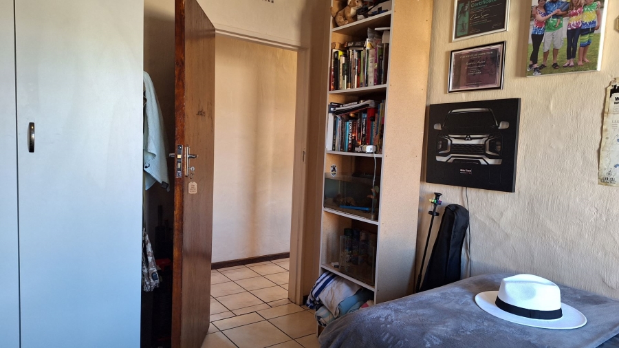 4 Bedroom Property for Sale in Denneoord Western Cape